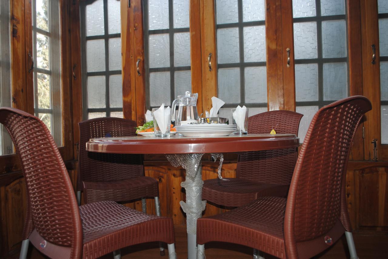 Cozy Lodge Gilgit Exterior foto